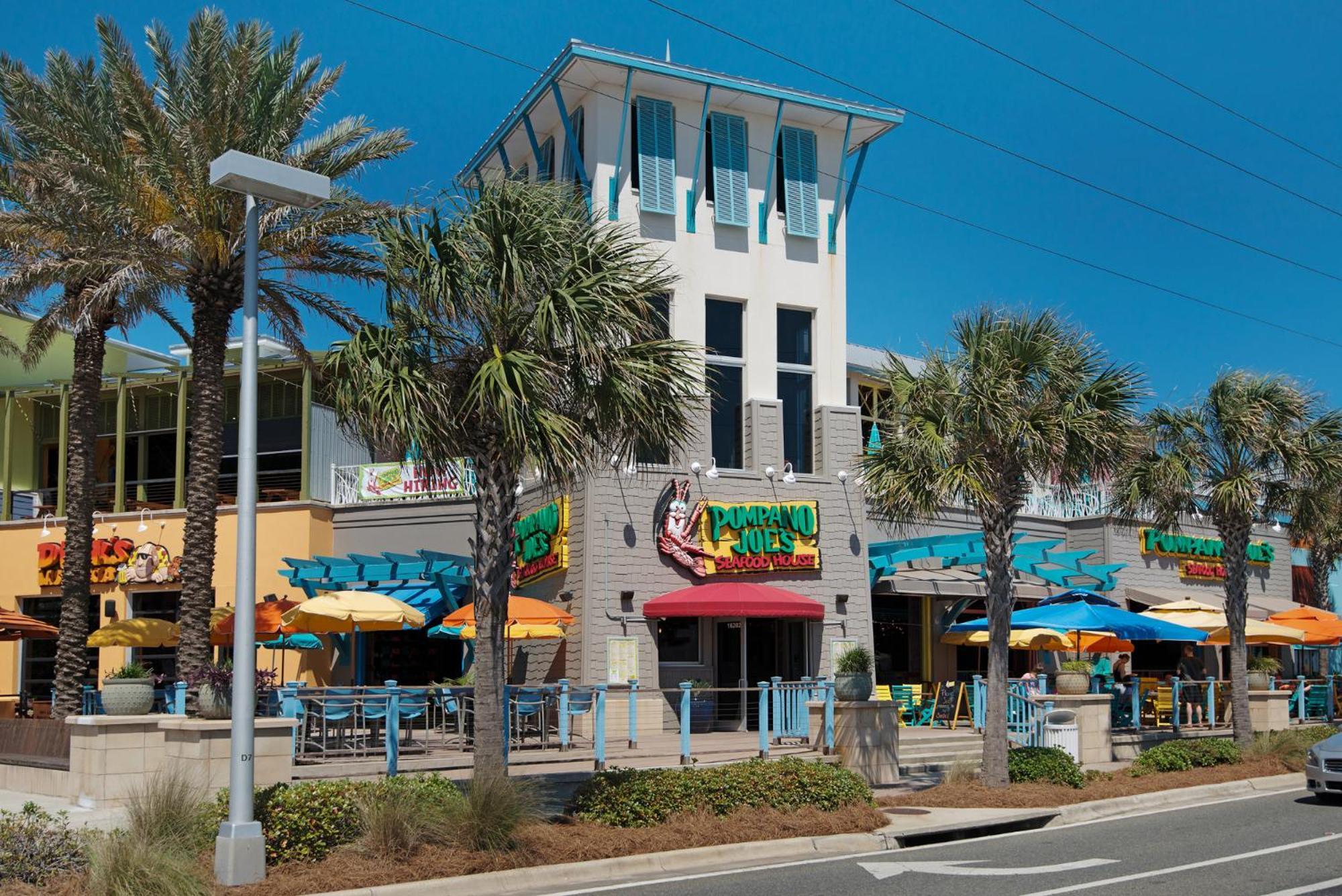Corner Unit! Views! Free Wifi! 3-bed, 3-bath! Sleeps 9! Panama City Beach